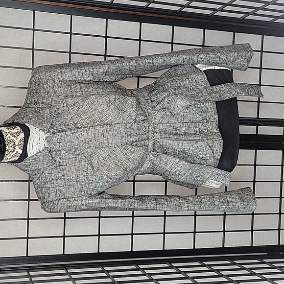 Women's Ann Taylor Loft zip front suit jacket - Picture 1 of 5